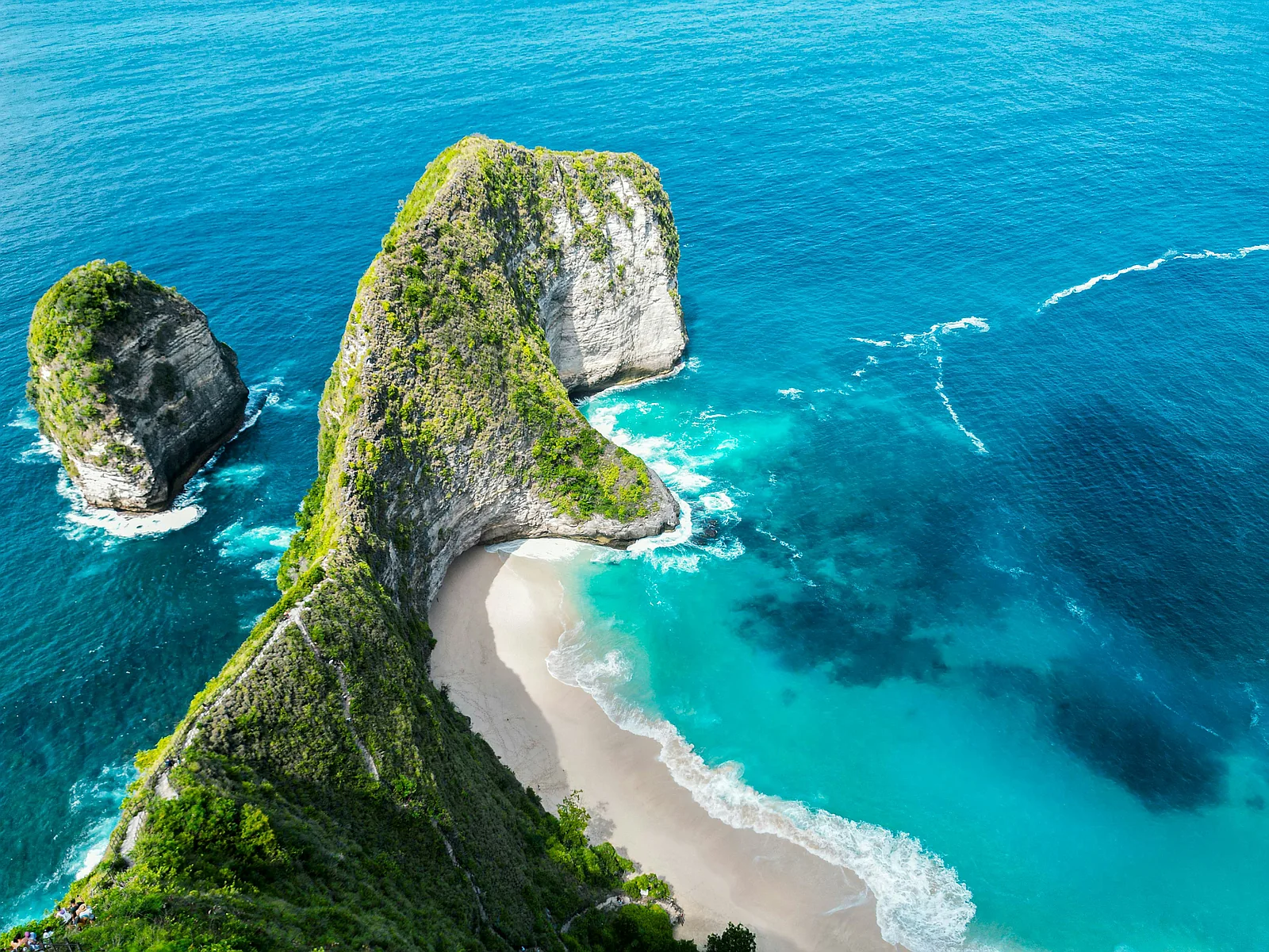 Ultimate Nusa Penida: Manta Rays & Iconic Beaches